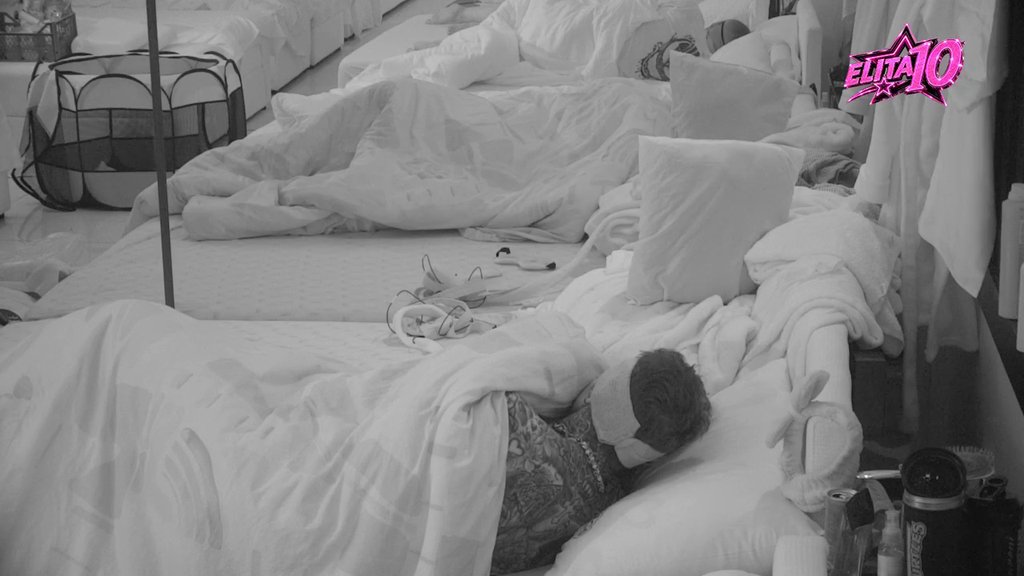 Ipak ništa od pomirenja? Đukić nakon ljubljenja sa Aneli povukao šok potez (VIDEO)