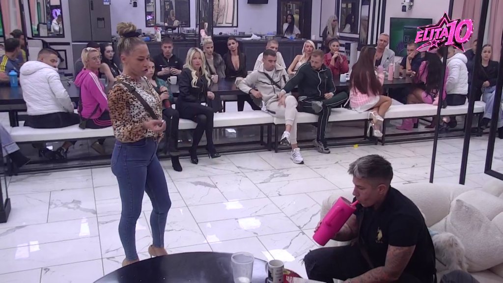 Crni sto na nogama! Matora žestoko zaratila sa Biljanom, učesnici je stavili na stub srama (VIDEO)