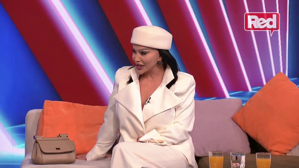 Ona je jeftino oružje! Žana Omnia iskoristila sva sredstva da očisti obraz Milene Kačavende, pa krenula da bljuje vatru po izadajnici Vanji Živić (VIDEO)