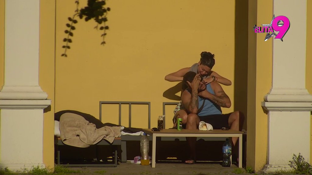Asminovi urlici odzvanjaju imanjem: Maja ga stavila na teške muke! (VIDEO)