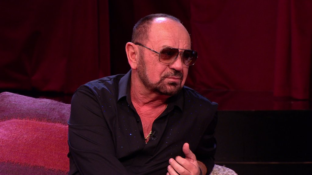 Morao sam da popijem da bih legao sa njom! Mile Kitić izgubio nevinost sa čuvenom Nadom, platila mu 1000 dolara za odnos