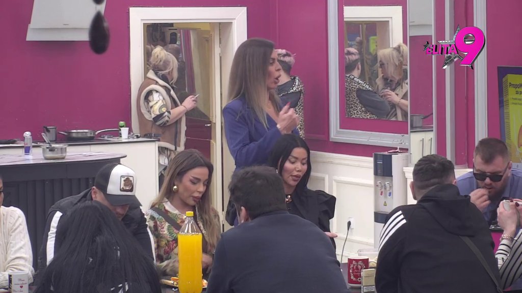 Nemoj da kažem ime tiktokera, mogu da je sahranim: Terza spreman da raskrinka Anu Spasojević, Sofija je demolirala, a onda je Kačavenda skočila: Priča o Comari za sina i oca je ISTINA (VIDEO)