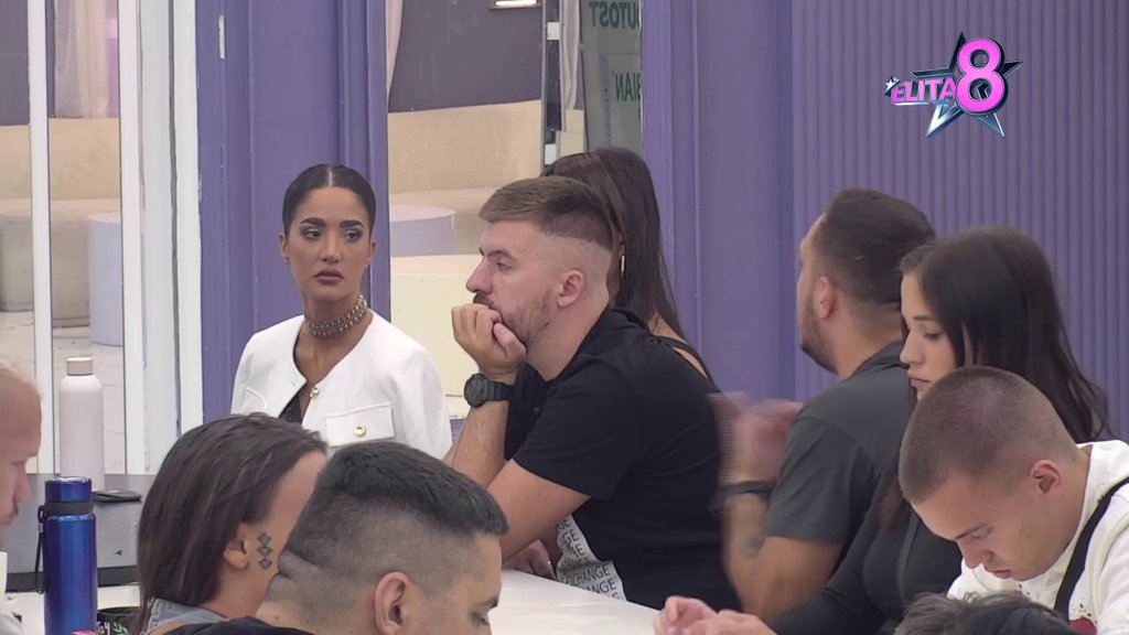 Izgorela od ljubomore: Sofija u par poteza razbucala odnos Anđele i Gastoza, ona pukla i ponovo mu dala ŠUT-KARTU! (VIDEO)