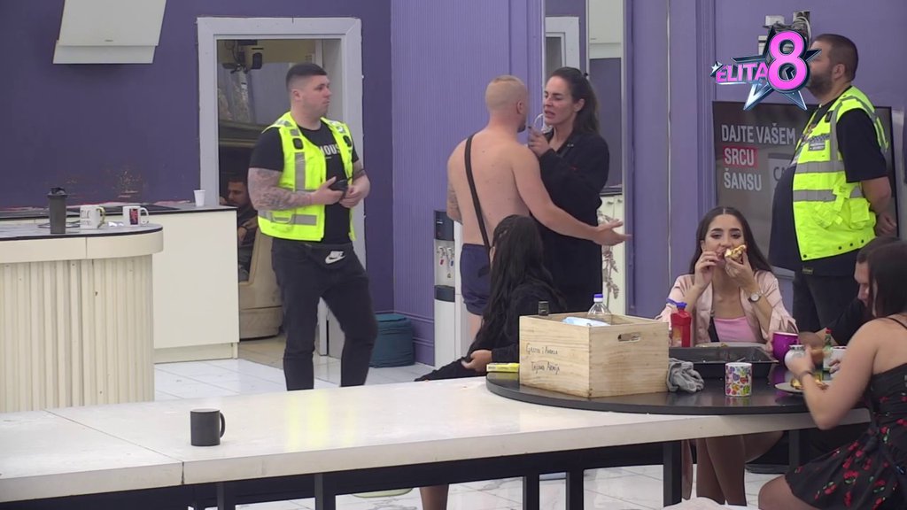 Skandal: Munjez ne prestaje da teroriše Kačavendu, ona dostojanstveno istrpela sve napade i pokazala mu koliko je jaka! (VIDEO)