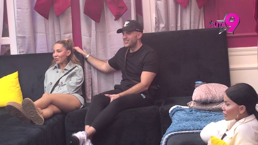 Opa! Aneli se bacila u akciju, dala sve od sebe da sazna ko se sviđa Anđelu Rankoviću (VIDEO)