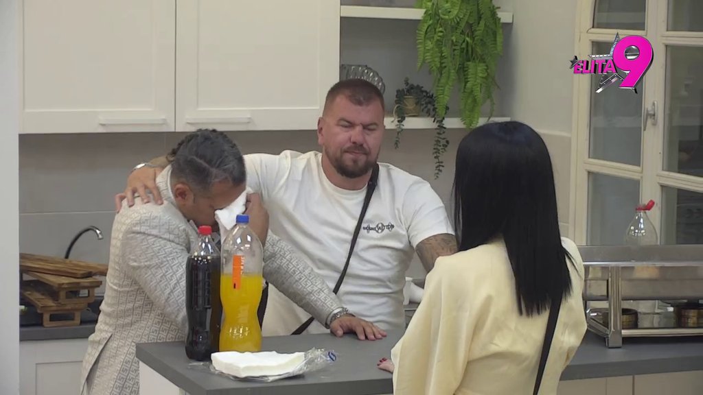 LJUBAV SE NE UČI, ONA SE OSEĆA! Bora Santana grca u suzama, svaki stih ga podseća na Milicu Kemez!? (VIDEO)