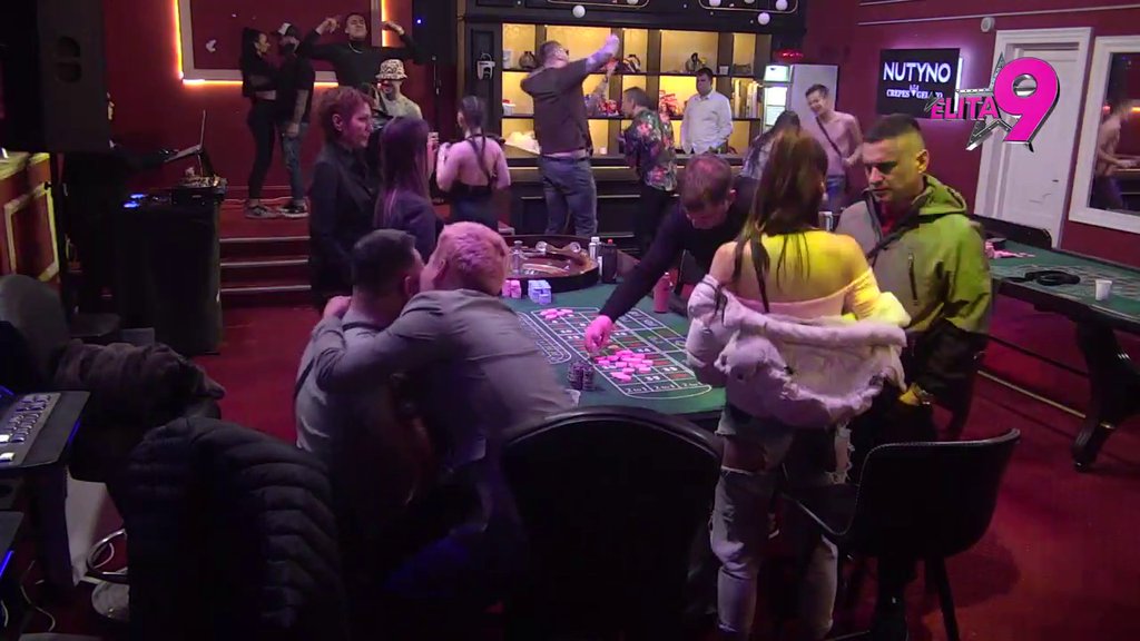 Ne može da podnese njegovo prisustvo! Teodora besni na svaku Bebičinu reč, uspela da ga otera sa žurke! (VIDEO)