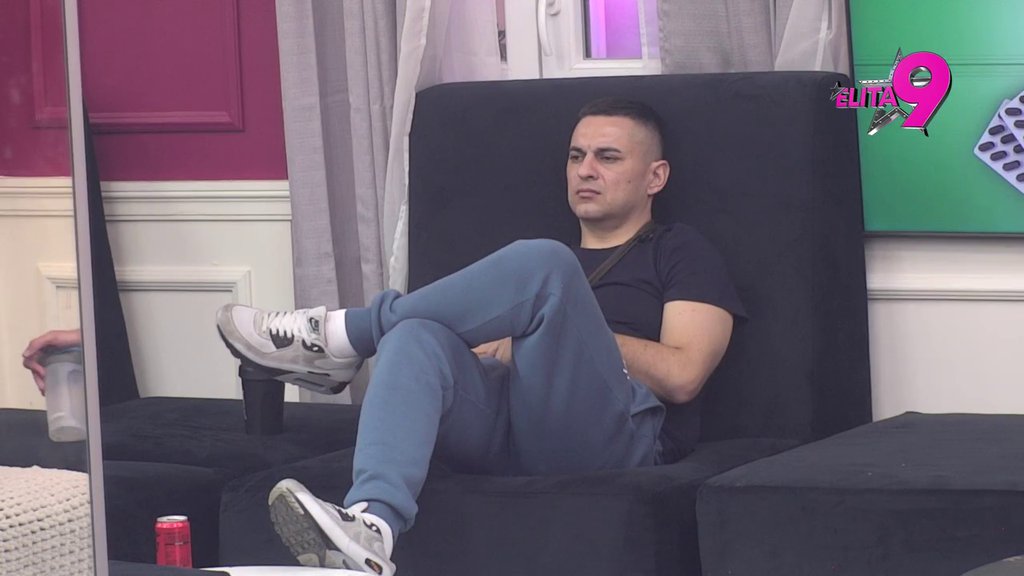 Teodora je ta koja MANIPULIŠE! Gledaoci otkrili šta Delićeva radi Nenadu kad niko ne vidi, učesnici je razapeli: Što nisi plakala za Urošem?! (VIDEO)