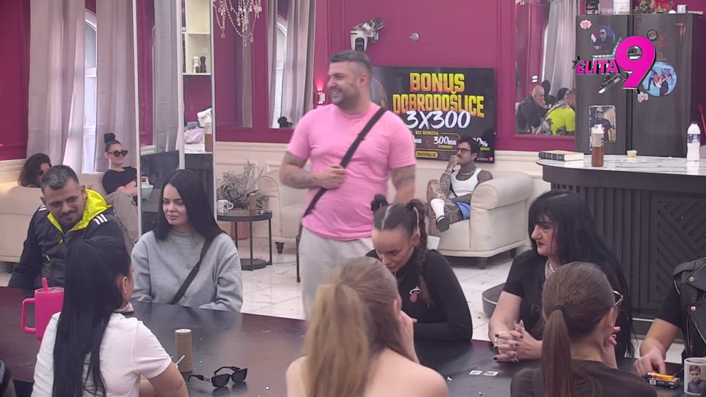 Žizela i Divna DNK: Alibaba proglasio Maju i Aneli sestrama, pa ih brutalno potkačio! (VIDEO)