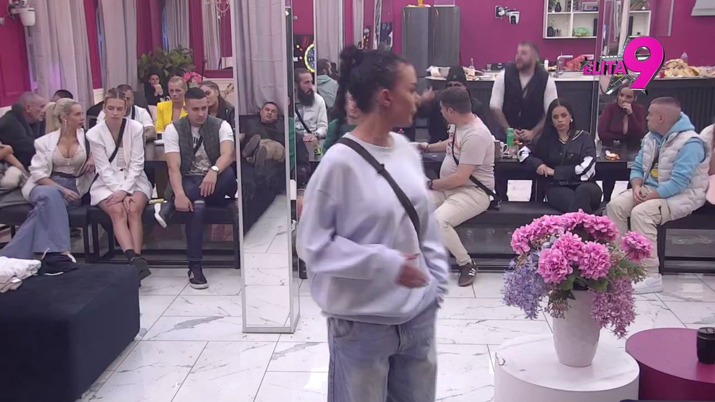 Cava i klasična p*čketina: Anita brutalnim prozivkama unakazila Luku, pa mu dala korpu za sva vremena! (VIDEO)