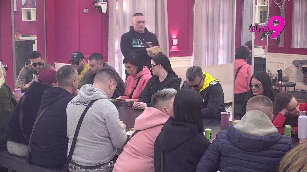 Mina je AŽDAJA za tebe, MNOGO JE NAMAZANA, ti je ne poznaješ! Sale Luks uništio Viktora, on samo oborio pogled! (VIDEO)