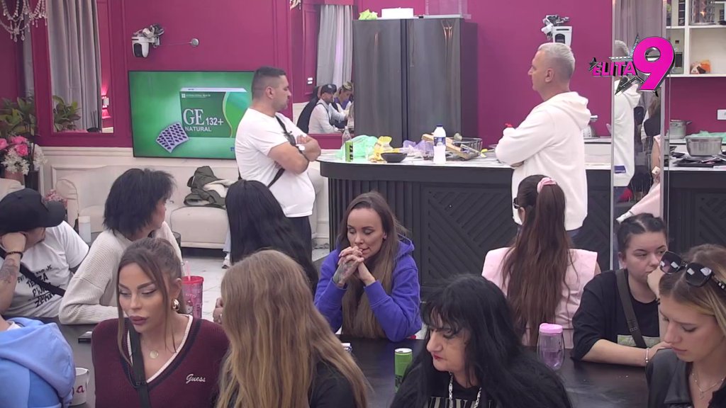 RASTAVLJA SE NA KOMADE: Bebica priznao da mu je iz dana u dan gore zbog odnosa Teodore i Filipa, pa Đukić dao svoj sud o tome: NIJE NORMALNO DA... (VIDEO)