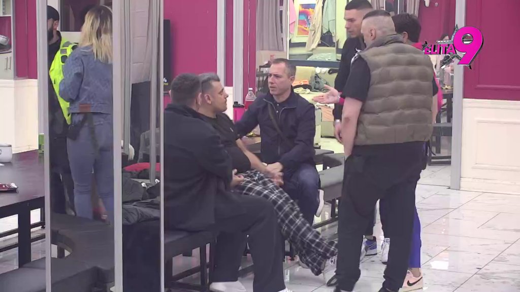 Zaseo muški savez za savetovanje: Bora Santana van sebe zbog Murata i Anastasije, ne može da dođe sebi! (VIDEO)