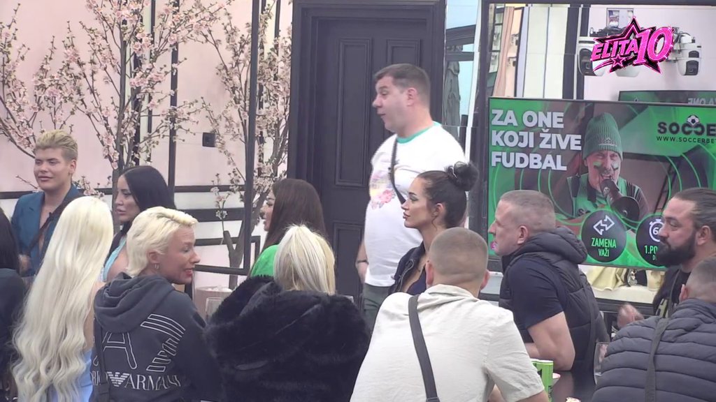 Imao sam utisak da se ni sa kim nije ljubila pre mene: Ivan odlučno brani Lauru od komentara pojedinih učesnika, ne mari za tuđa mišljenja! (VIDEO)