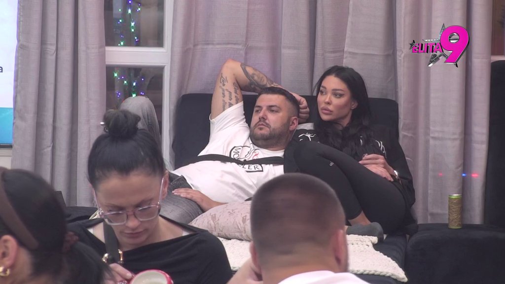 ISPOSTAVILO SE DA ANELI NE LAŽE: Pečenica deklarisao Asmina kao lažova, pa izazvao njegov revolt! Tresu se zidovi Bele kuće! (VIDEO)