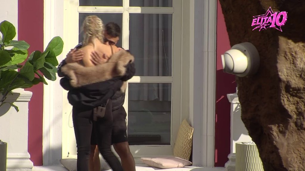 Glorija se dvoumi! Terza spreman da joj pokloni srce, ona se nećka: Na korak od ulaska u vezu (VIDEO)