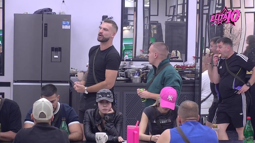 Bila je golišava, on je krišom snimao! Osmakčić konačno otkrio koji kec u rukavu Car drži protiv Glorije (VIDEO)
