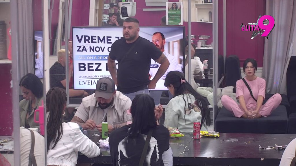 Tokom ankete nastao novi karambol! Asmin odbija Anelin plan da zajedno kupe Nori stan: Kad budem svom detetu ponovo otac sam ću ga kupiti (VIDEO)
