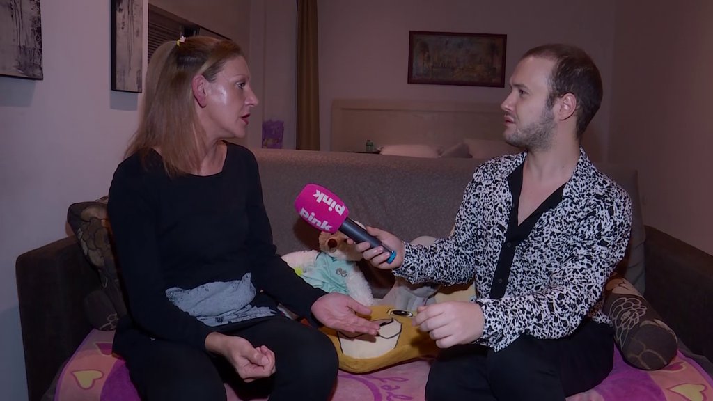 SLALA JE GOLE FOTOGRAFIJE U ZAMENU ZA... Hanina mama iznela ŠOK tvrdnje na Sitin račun, pa se osvrnula na monstruozne optužbe porodice Ahmić upućene njenoj unuki! (VIDEO)