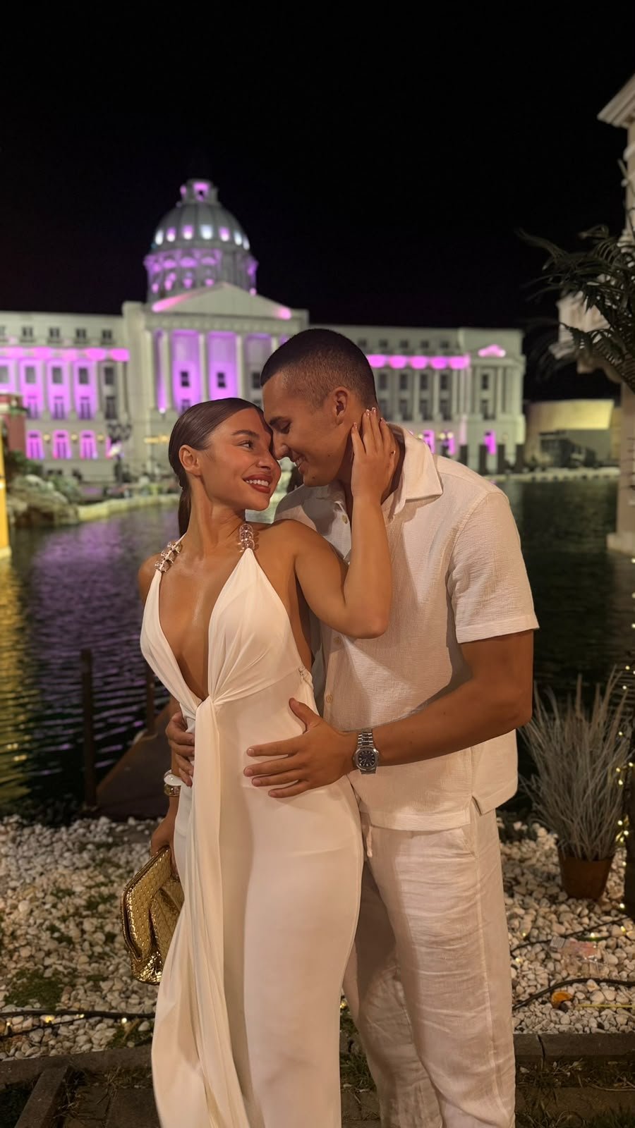 VEČERAS U NAROD PITA: Sara Stojanović oči u oči sa bivšim ljubavima Muratom i Mikijem, a sa njima stiže i Viktor