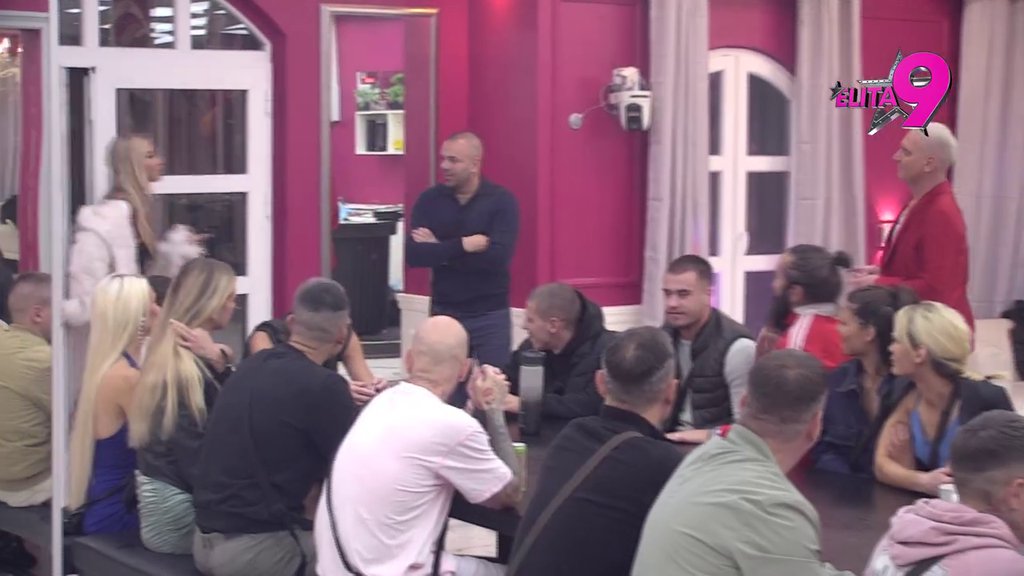 Ovo niko nije očekivao: Milan Stojičković izazvao MUK u Beloj kući izborom omiljene osobe, evo koga vodi u hotel (VIDEO)