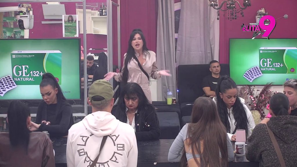 ZVALA SI ME I PLAKALA: Stanija tvrdi da joj je Maja priznala sve o poniženju koje joj je priredio Peca, pa istakla: RAZVLAČILI SU TE KAO JUFKU! (VIDEO)