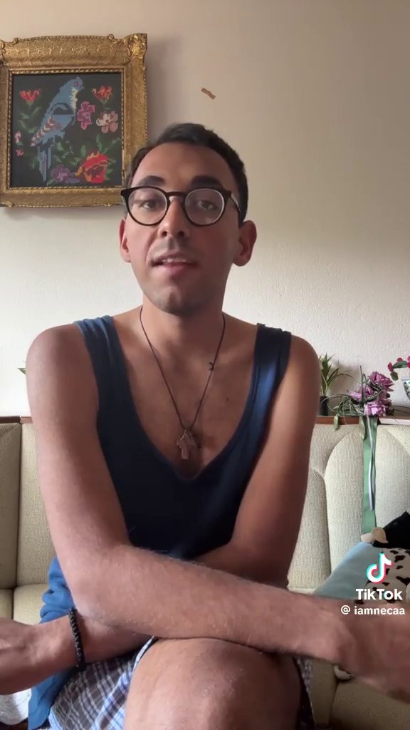 Neci tiktokeru stižu jezive pretnje! On se obratio naciji: Odakle vama smelost da vređate moju mamu koja ima rak?! (VIDEO)