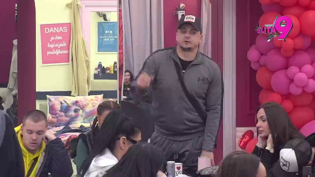 KAD SE POMIRIŠ SA NJIM, NAS PONIŽAVAŠ: Sofija otkrila zbog čega Terzi brani da staje na Teodorinu stranu i glumi njenog DRVENOG ADVOKATA! (VIDEO)