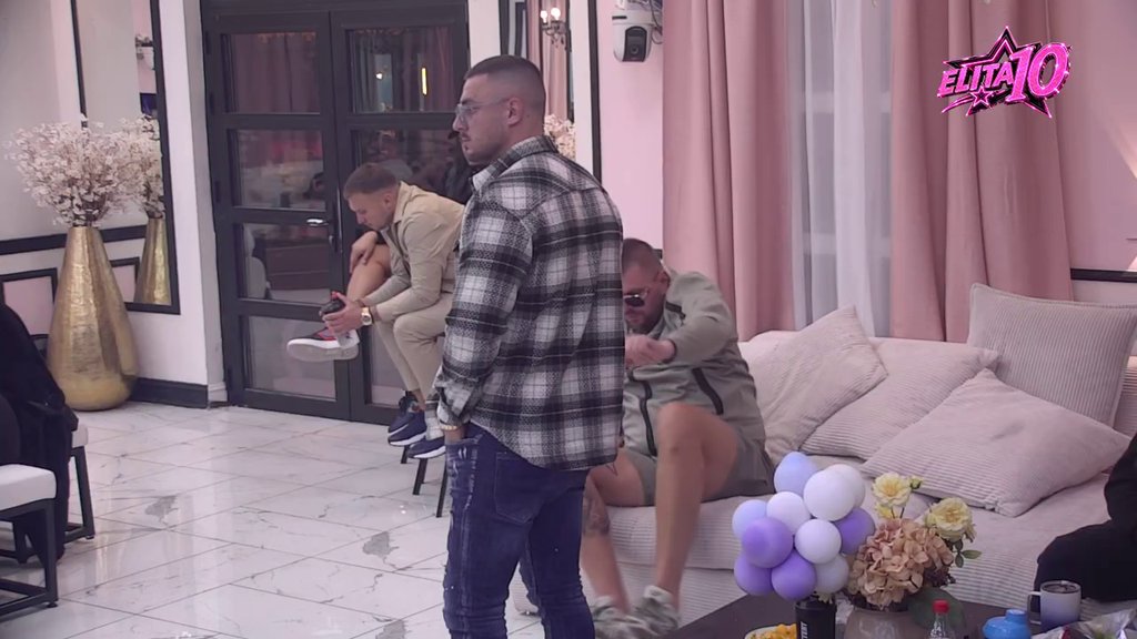 Uroš i Poršelina u duetu urnisali Marka Stefanovića: Gnusnim prozivkama ga rešetali, on pobesneo! (VIDEO)