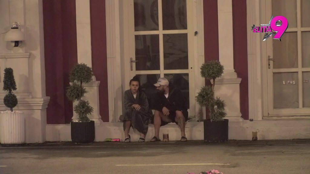 Maja je pokazala da se PLAŠI Stanije, a odlepila je za Asminom! Anita i Luka detaljno analizirali LJUBAVNI TROUGAO koji trese 'Elitu', do ovog zaključka su došli! (VIDEO)