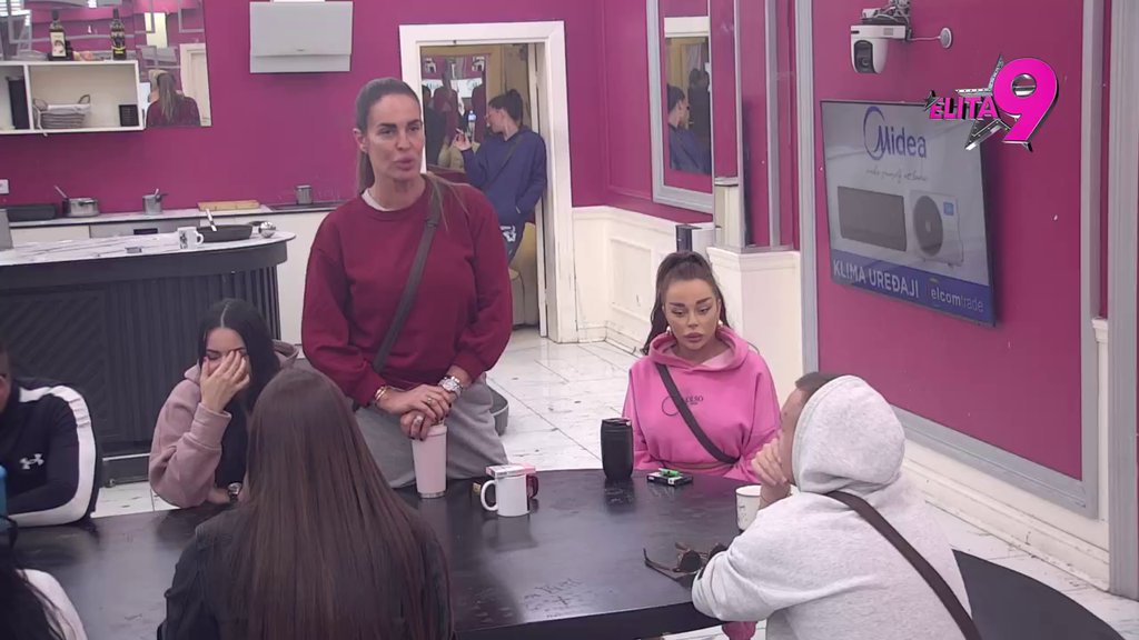 Kačavenda zakucana za dno: Anđelo progovorio o njihovoj aferi i izblamirao je, ona kopa sama sebi sve dublji kanal! (VIDEO)