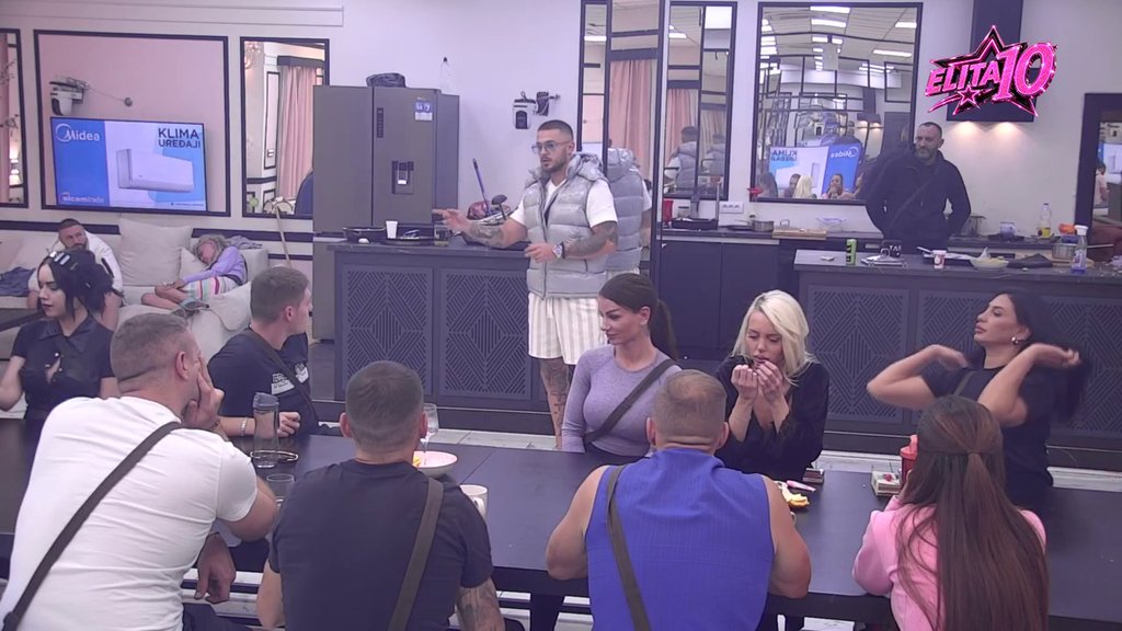 Neke stvari si gurnuo pod tepih: Marko smatra da Osmkčić krije gnev prema Terzi, Poršelina potkačila Aneli, Cara i Anđelu! (VIDEO)