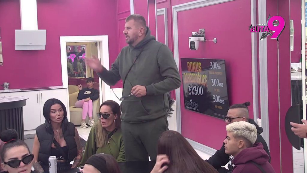 Ja sam dobijao poruke od drugarica, pa nisam odgovarao: Lukino poverenje zbog Anelinih laži se poljuljalo, Janjuš progovorio o dopisivanjima s njom: Da joj je smetalo, ona bi... (VIDEO)
