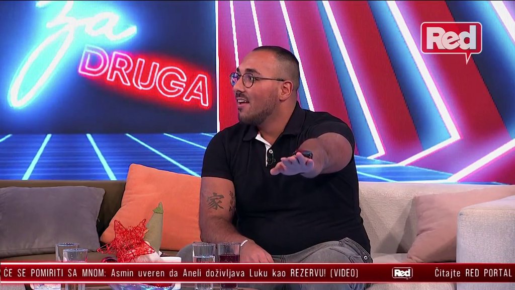 Brutalna pljuvačina: Bivši rijaliti učesnici opleli po Bebici i Teodori, evo šta kažu za njenu aferu sa Filipom! (VIDEO)