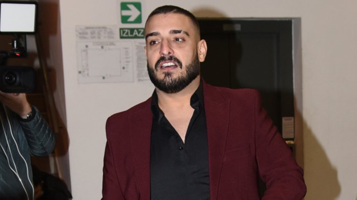 POČELI DU DA TUKU DARKA, A ONDA SU POTEGLI ORUŽJE: Obelodanjena jeziva scena u kojoj se našao Lazić i njegovo obezbeđenje