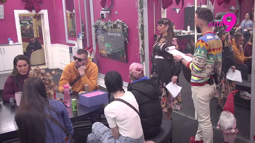 Probila led! Miljana pokazala zavidno znanje na 'kvizu znanja', pala samo na JEDNOM pitanju (VIDEO)