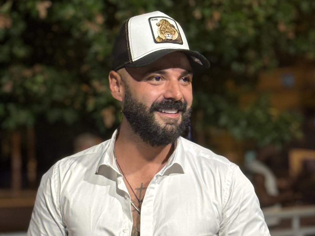 INSTA REŠETKA! Luka Vujović zanemao na pitanje o ocu i otkrio kada će i gde VERITI Aneli: Evo da li će joj dozvoliti da se čuje sa Janjušem