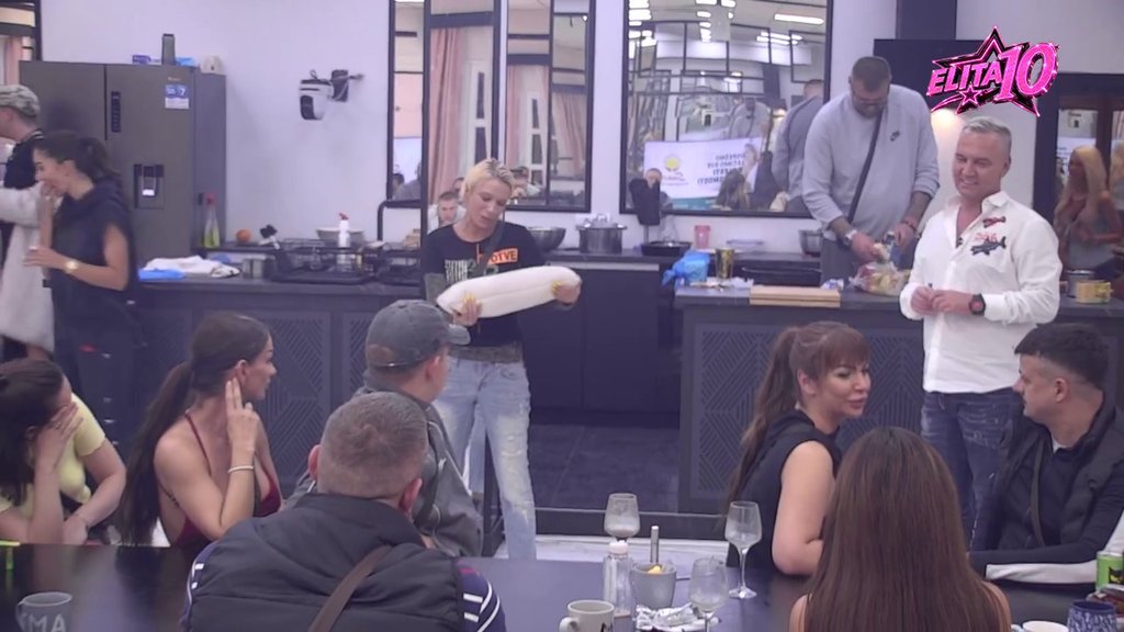 Jedan je Bora Santana, svi ostali su kopije: Uroš se pokajao zbog veze sa Karlom, otkrio šta mu zamera (VIDEO)