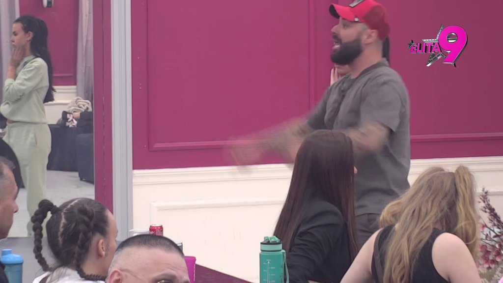 Ljubomorna si jer je ona trudna! Nikad žešći rat Luke i Matore zbog Anite, častili se najnižim udarcima: Zavila si 100 porodica u crno! (VIDEO)