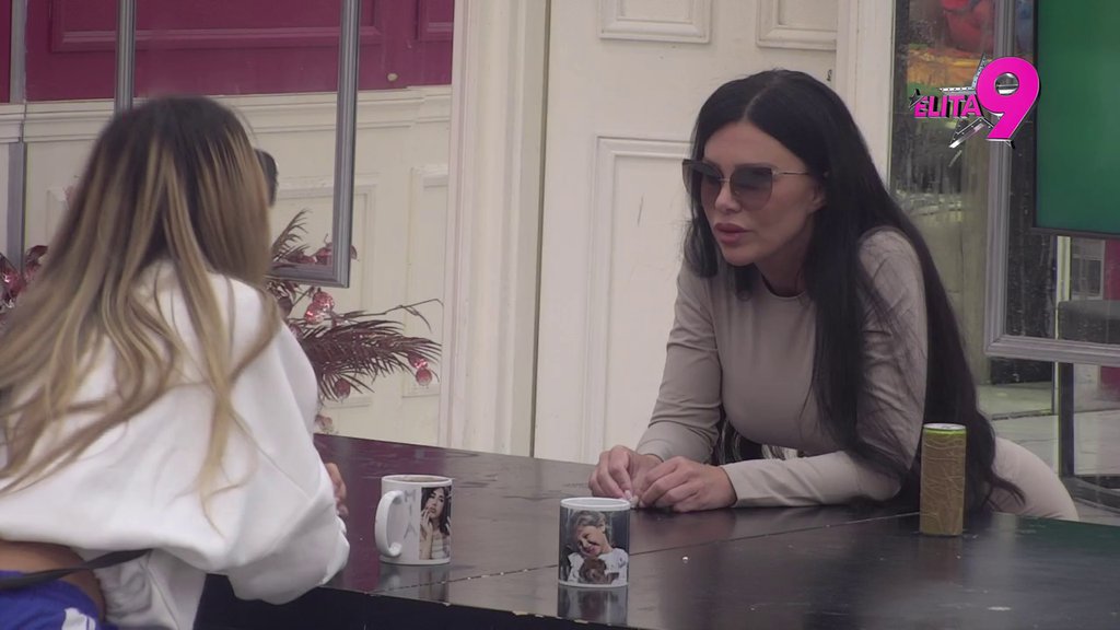 ŽESTOKO SUOČAVANJE ASMINOVIH BIVŠIH: Aneli i Stanija oči u oči, jedna drugoj rešile da kažu SVE U LICE: GLUMIŠ ŽRTVU! (VIDEO)