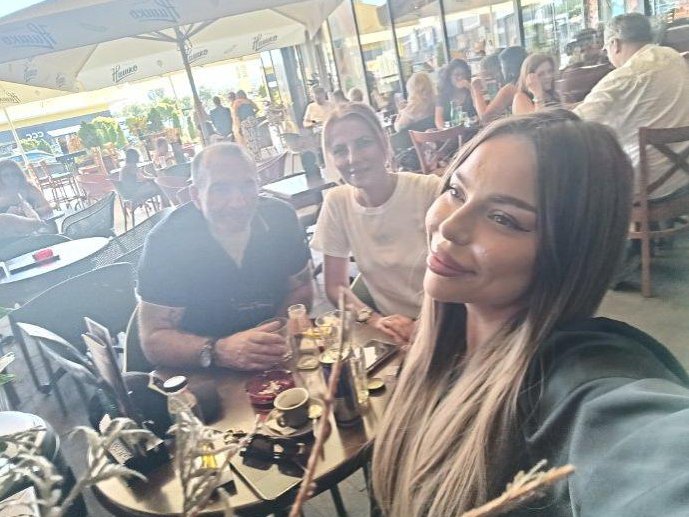 PLATIO SAM JOJ KUPATILO, TRAŽILA MI JE BAZEN I GARAŽU... Oglasio se Dane (70) za Pink.rs! Otkrio detalje afere sa Sofijom, pa zapretio mami Brankici: Budem li pustio prepiske za nju nastaće JOŠ VEĆI HAOS!