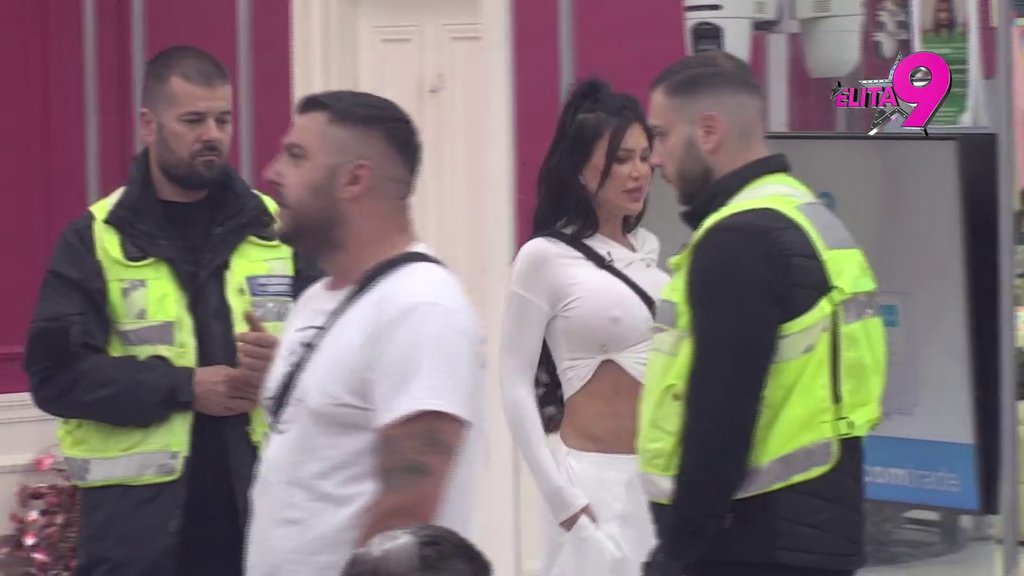 BES, SUZE i BRUTALNE REČI! Stanija i Aneli se udružile pa Asmina rastavile na sitne komade: Mogu da te kupim sa sve gaćama (VIDEO)