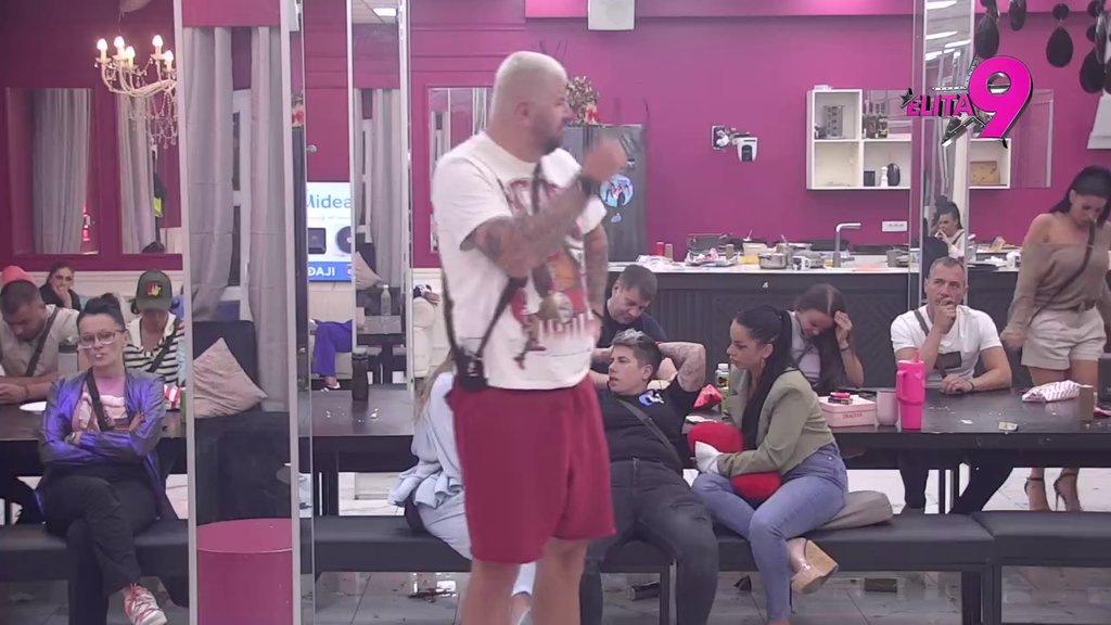 Ne postoji osoba koja bi joj poverovala! Sofiji se sve laži obijaju o glavu, Uroš jedva dočekao da gleda njen pad (VIDEO)