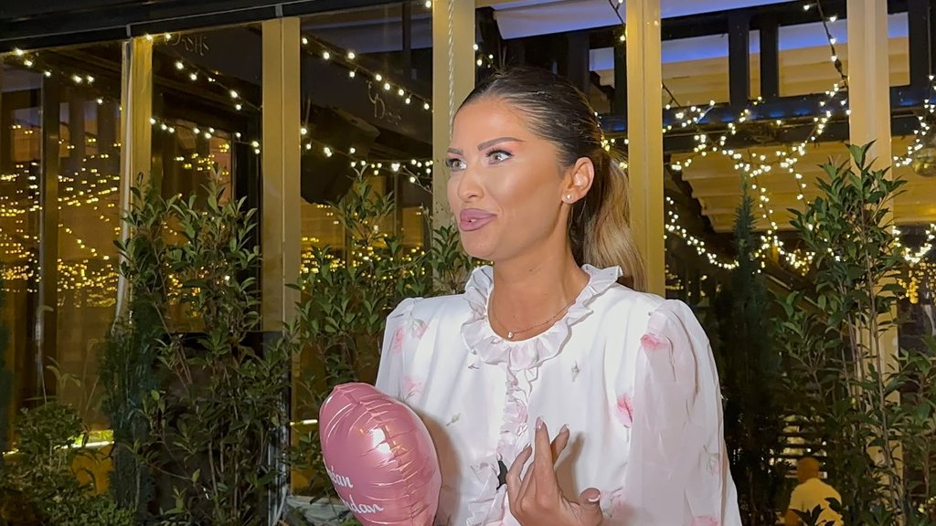 Samo skupe investicije! Nakon što se počastila besnom mašinom, Ana Radulović otkrila da planira zidanje kuće, pa progovorila o prijateljstvu sa Bojanom Lazić! (VIDEO)