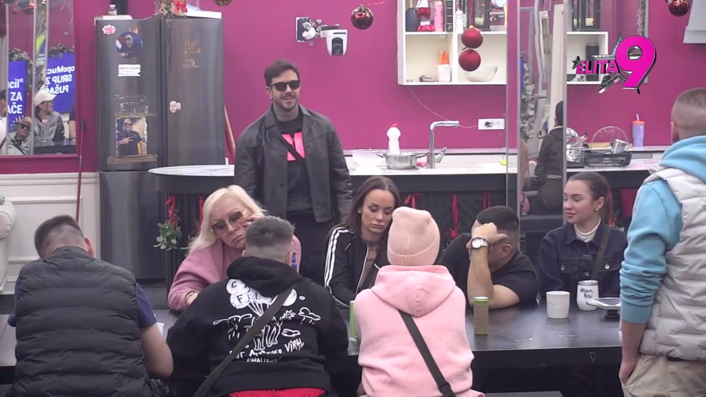 Ponižavajuće: Filip se ponovo ogradio od Maje Marinković! (VIDEO)