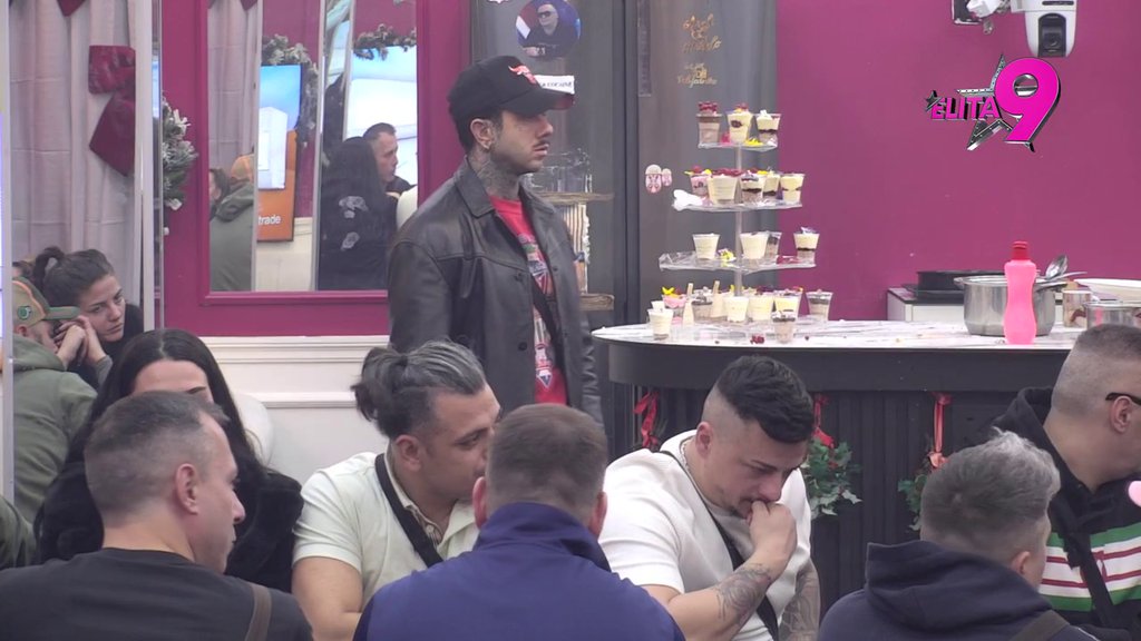 OBNOVIĆEMO NAPOLJU VEZU! Aneli konačno presekla, OD TRI BIVŠA MOMKA izabrala onog sa kojim nastavlja dalje! (VIDEO)