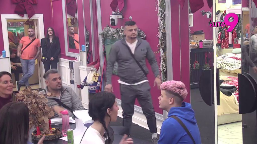 Šok! Aneli umalo prošla u veliko finale, a evo čija ljuta borba je na redu (VIDEO)