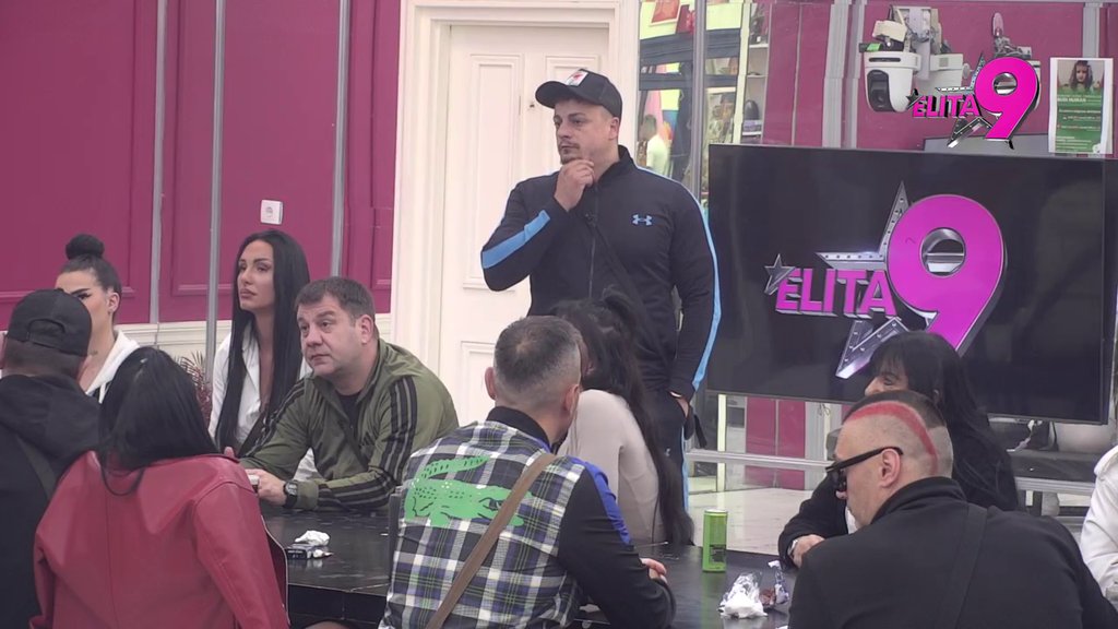 Prevarant, ovo je prekucana igrica! Terza ne može očima da gleda Sofiju, ona pokušala da ga ponizi: Hoću da izmuzem nekoga, a sa njim sam?! (VIDEO)