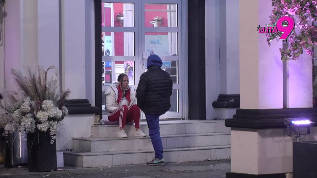 Nova drama: Bebica ne bira način da vrati Teodoru, ona iznela još prljavog veša: To je bio kavez, ali ne zlatan (VIDEO)