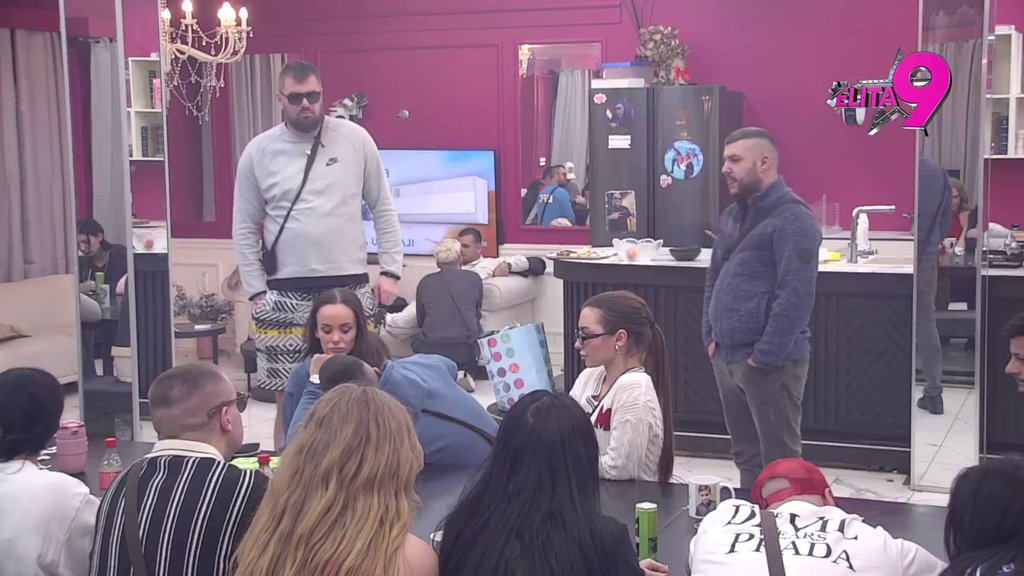 ZAJEDNIČKIM SNAGAMA! Janjuš i Asmin se ujedinili da ponize Aneli, ona ih potpuno ISKULIRALA! (VIDEO)